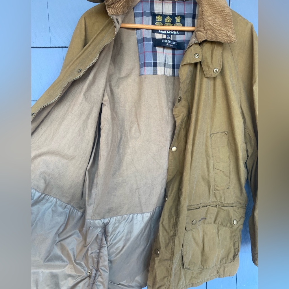 Men’s Barbour Ashby Lightweight (4oz) Waxed Cotton Jacket - Picture 3 of 6